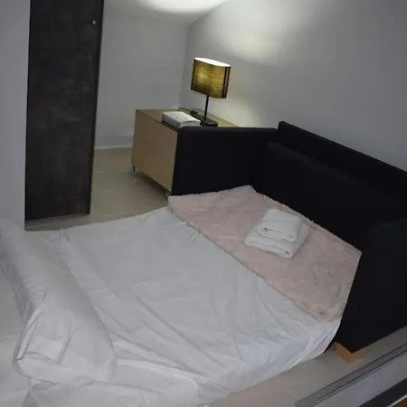 Апартаменты At1102 *